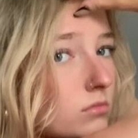 Abby Kruger Desnuda
