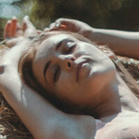 Adela Patrascan Desnuda