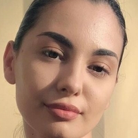 Adelaide T Desnuda