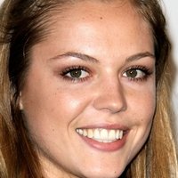 Agnes Bruckner Desnuda