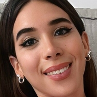 Agos Desnuda