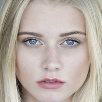 Alena Savostikova Desnuda