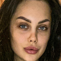 Alexandra Ale Desnuda