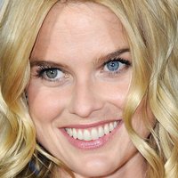 Alice Eve Desnuda