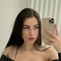 alisakai Desnuda