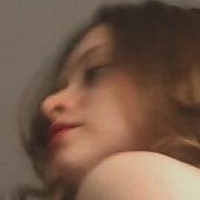 Amchll Desnuda