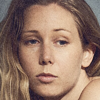 Amedea Desnuda