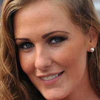 Amii Grove Desnuda