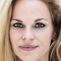 Anabell Griess-Nega Desnuda