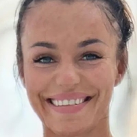 Anita Bekus Desnuda