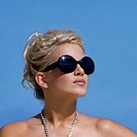 Anke Hermann Desnuda