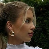 Anneka Madgett Desnuda