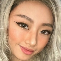 Ari Lee Desnuda