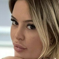 Arzu Yılmaz Desnuda