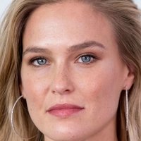 Bar Rafaeli Desnuda