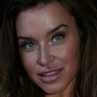 BodyByDjanilla Desnuda