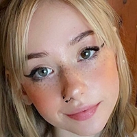 brattyydeath Desnuda