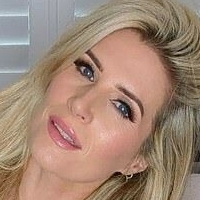 British Soap Stars Desnuda
