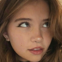 Caitibugzz Desnuda