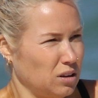Caroline Groth Desnuda