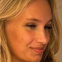 Cecilie Hoyer Desnuda