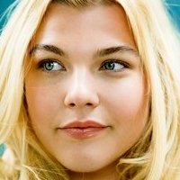Charley Ann Schmutzler Desnuda