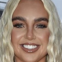 Cheyenne Kerr Desnuda