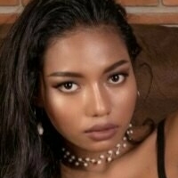 Chloe Saat Desnuda