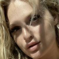 Daisy Delacroix Desnuda