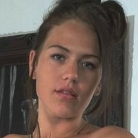 Daizie Kellogg Desnuda