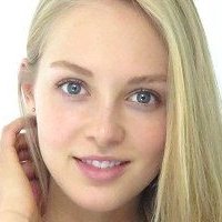 Daphne de Baat Desnuda