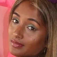 Dinusha Desnuda