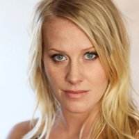 Elin Hugoson Desnuda
