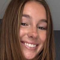 Ella Alexandra Desnuda