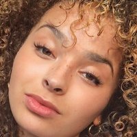 Ella Eyre Desnuda