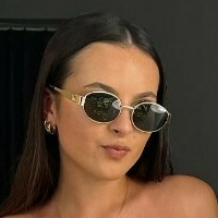Ella Midgley @ellamiidgley Desnuda