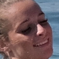Ella Toone Desnuda