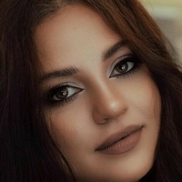 Emalia Genie Safia Desnuda