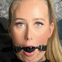 Emely Siebert Desnuda