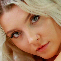 Emilie Jayne Desnuda