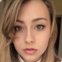 Emily Grace Desnuda