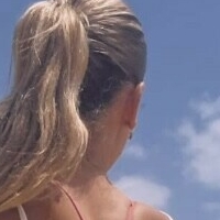 Emily Psarras Desnuda