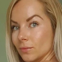 Emma May Desnuda