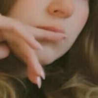 emmabl00m Desnuda