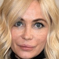 Emmanuelle Béart Desnuda