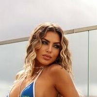 Erika Schneider Desnuda