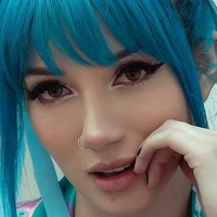 Fay Desnuda