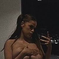 frayedboots Desnuda