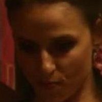 Genevieve Hudson-Price Desnuda