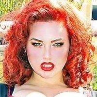 Gia Genevieve Desnuda